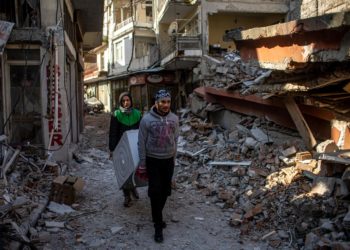 Sube a más de 36.000 el número de fallecidos en Turquía por los terremotos