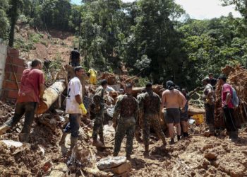 Sube a 46 el número de muertos por las lluvias torrenciales en Sao Paulo