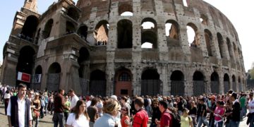 El Coliseo de Roma «revive» al emperador Nerón con Inteligencia Artificial