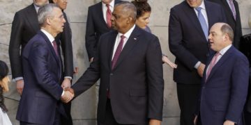 La OTAN pide ratificar la adhesión de Suecia y Finlandia a la vez, pero reconoce que la decisión final es turca