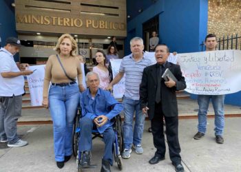 Denuncian penalmente al Alcalde de San Cristóbal  por destrucción de locales comerciales