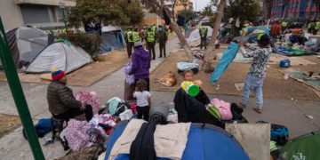 Chile admite «dificultades» con Venezuela para aceptar migrantes expulsados