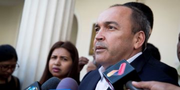 Ministro del Trabajo afirma que las sanciones han afectado la estabilidad laboral