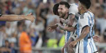 2-0. Con el gol 800 de Messi en su carrera, Argentina derrota a Panamá