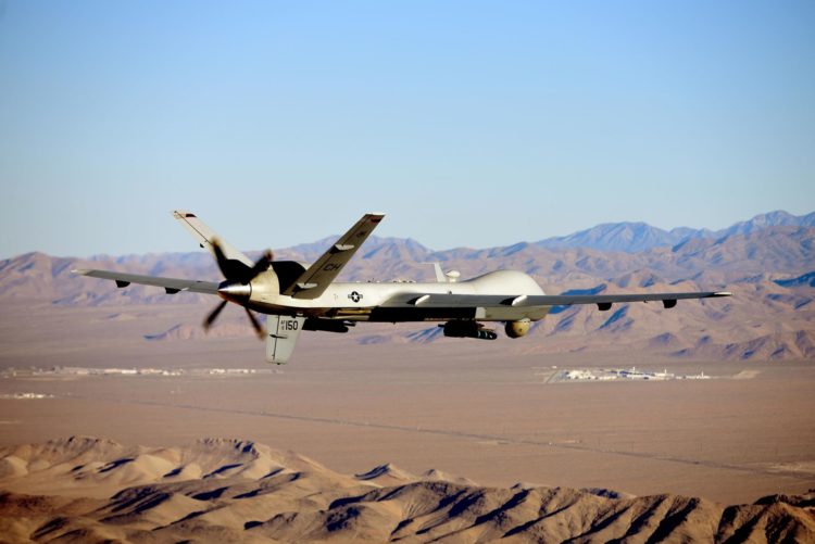 Un dron un MQ-9 Reaper vuela en una misión de entrenamiento sobre el campo de pruebas y entrenamiento de Nevada, EE. UU., el 15 de julio de 2019 (publicado el 14 de marzo). EFE/EPA/Fuerza Aérea de los EE. UU./Aviador Primera Clase William Rio Rosado