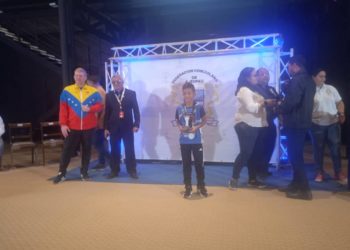 Alan Abreu: Medalla de plata en ajedrez infantil