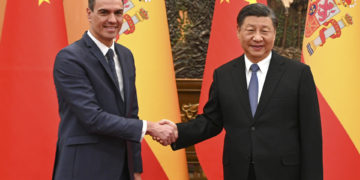 Sánchez defiende ante Xi la posición de Zelenski y de la UE para la paz