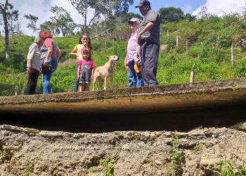 Alcaldesa del municipio Andrés Bello en Táchira exige recursos para arreglar la vialidad