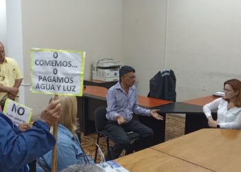 Táchira | Comerciantes del municipio Cárdenas se debaten entre comer o pagar los servicios públicos
