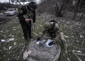 Los rusos continúan sin éxito en su empeño por controlar Bajmut, según Kiev