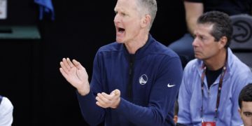 Los 76ers dan golpe en la mesa y los Warriors siguen en caída libre