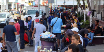 «Olla a presión» de migrantes en el sur de México impulsa las caravanas