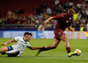 1-2. La Venezuela de ‘Bocha’ Batista logra su primera victoria