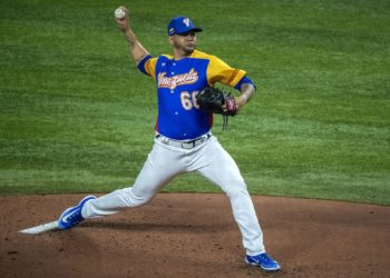9-7. Estados Unidos se cita con Cuba en la semifinal y elimina a Venezuela