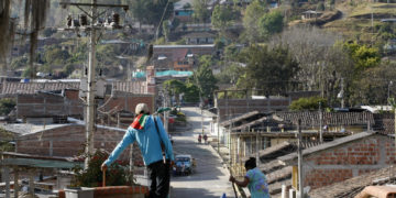 Disidencias convierten un pueblo colombiano en centro de entrenamiento de niños