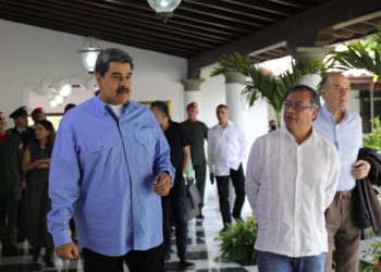 Maduro recibe a Petro por tercera vez en Caracas para «reunión de trabajo»