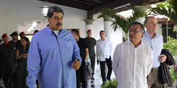 Maduro recibe a Petro por tercera vez en Caracas para «reunión de trabajo»