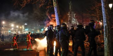 Medio centenar de detenciones en París en las protestas por las pensiones