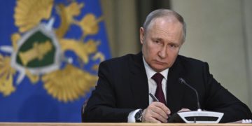 Rusia considera «nula jurídicamente» la orden de arresto de Putin