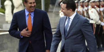 El jeque catarí Al Thani formaliza su segunda oferta por el Manchester United