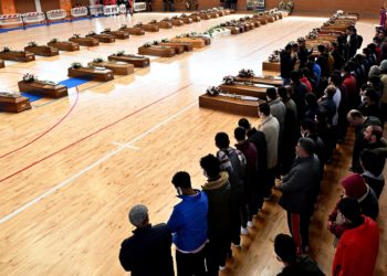 Se elevan a 70 las víctimas del naufragio de Calabria, 16 de ellas niños
