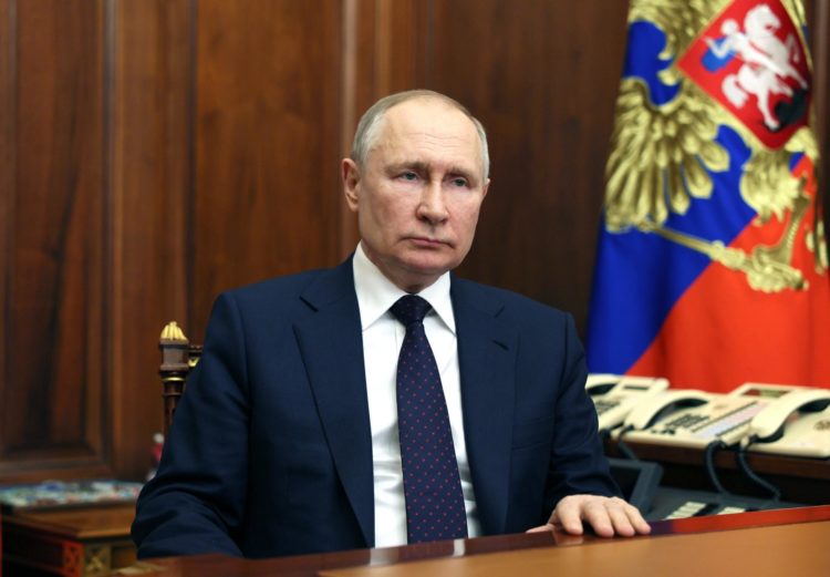 El presidente de Rusia, Vladimir Putin, fue registrado este lunes, 27 de marzo, en Moscú (Rusia). EFE/Mikhael Klimentyev/Kremlin/Pool