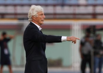 La Federación Venezolana de Fútbol confirma el fin del contrato con Pékerman