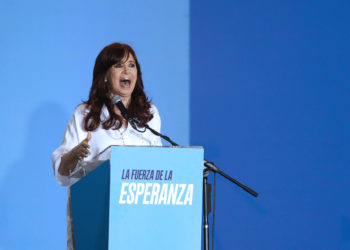 Kirchneristas claman por la candidatura presidencial de Cristina Fernández