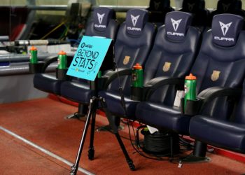 LaLiga estrena un sistema de revisión de vídeo en los banquillos esta jornada