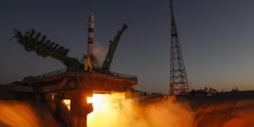 La averiada Soyuz MS-22 se desacopla de la EEI e inicia regreso a la Tierra