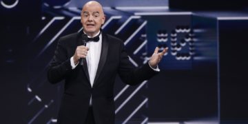 FVF felicita a Infantino por reelección como presidente de FIFA