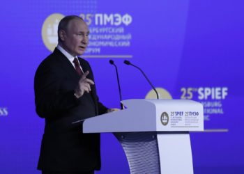 HRW ve en la orden de arresto a Putin el primer paso para acabar con la impunidad
