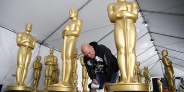 Todo listo en Hollywood para unos Óscar que buscan nuevas audiencias