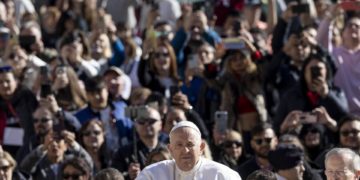 El papa amenaza con el «infierno» a los fieles «presuntuosos» que juzgan