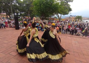 Festival de danza  abre celebración del día de San Cristóbal