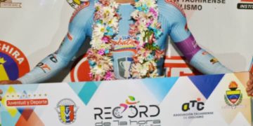 Edwin Torres  es el nuevo dueño de la mejor marca de la hora en pista