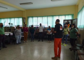 Nurr efectúa inscripciones para taller de cuentacuentos