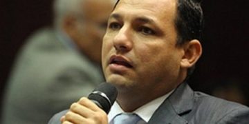 Allanada inmunidad parlamentaria de diputado Hugbel Roa por corrupción