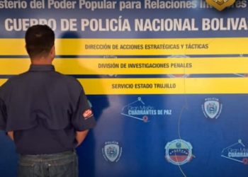 DIP detiene a encargados de estacionamientos jurídicos por desvalijamiento de vehículos