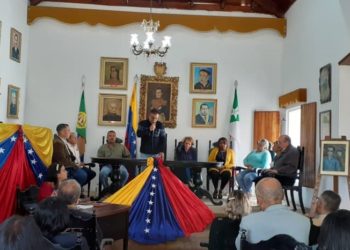Arsenia Mello: Tenemos que difundir la obra de Salvador Valero