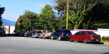 Usuarios exigen la reactivación de horarios nocturnos en las estaciones de gasolina en Mérida