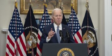 Biden tranquiliza a los estadounidenses: Nuestro sistema bancario es seguro