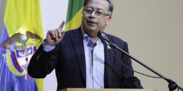 La Fiscalía investiga penalmente al hijo mayor de Petro por posible lavado de activos