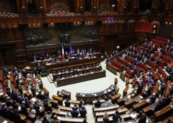 El Parlamento italiano recibe propuestas contra los vientres de alquiler extranjeros
