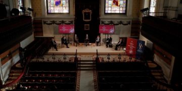 El adverbio «solo» recupera la tilde, pero habrá que justificarla