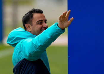 Xavi: «No hay favorito, el partido está al 50%»