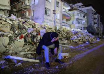 Turquía eleva a 46.000 los fallecidos por los seísmos de febrero ante las dudas de médicos