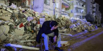 Turquía eleva a 46.000 los fallecidos por los seísmos de febrero ante las dudas de médicos