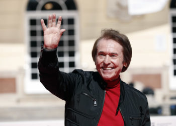 Raphael: Soy muy fiel a la música, por eso he hecho tan poco cine