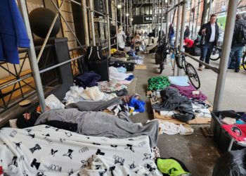 Nueva York creará oficina para atender a 30.000 solicitantes de asilo